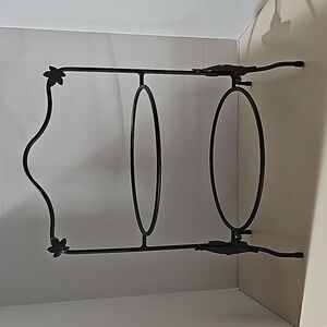 Longaberger 2 tier wrought iron black pie holder display